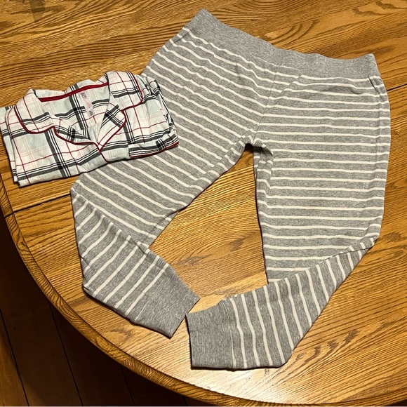 PJ Set Flannel Top Thermal Bottoms -XL ❄️ - Picture 2 of 16